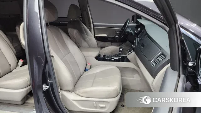 Kia The New Carnival 2019 Серый из Кореи, фото 2