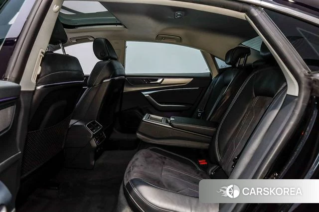 Audi A7L 2024 Черный из Китая, фото 2