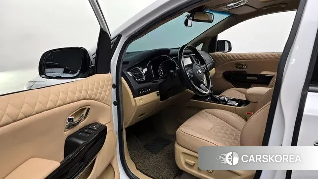 Kia The New Carnival 2018 Белый из Кореи, фото 2