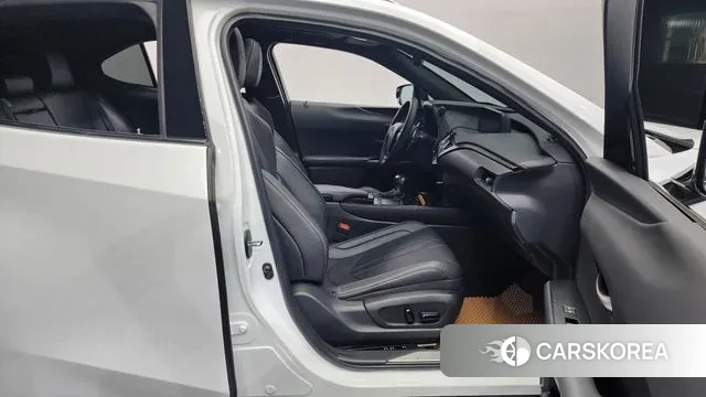 Lexus UX250h 2021 Белый из Кореи, фото 2