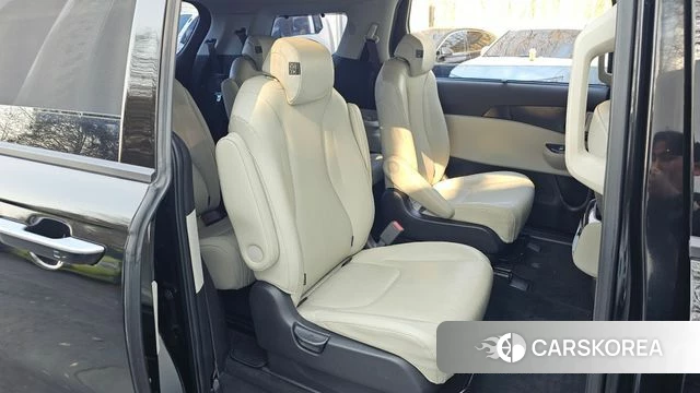 Kia Carnival 4th generation 2021 Черный из Кореи, фото 2