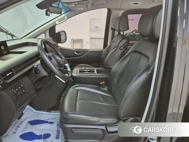 Hyundai Staria 2022 Черный из Кореи, фото 2