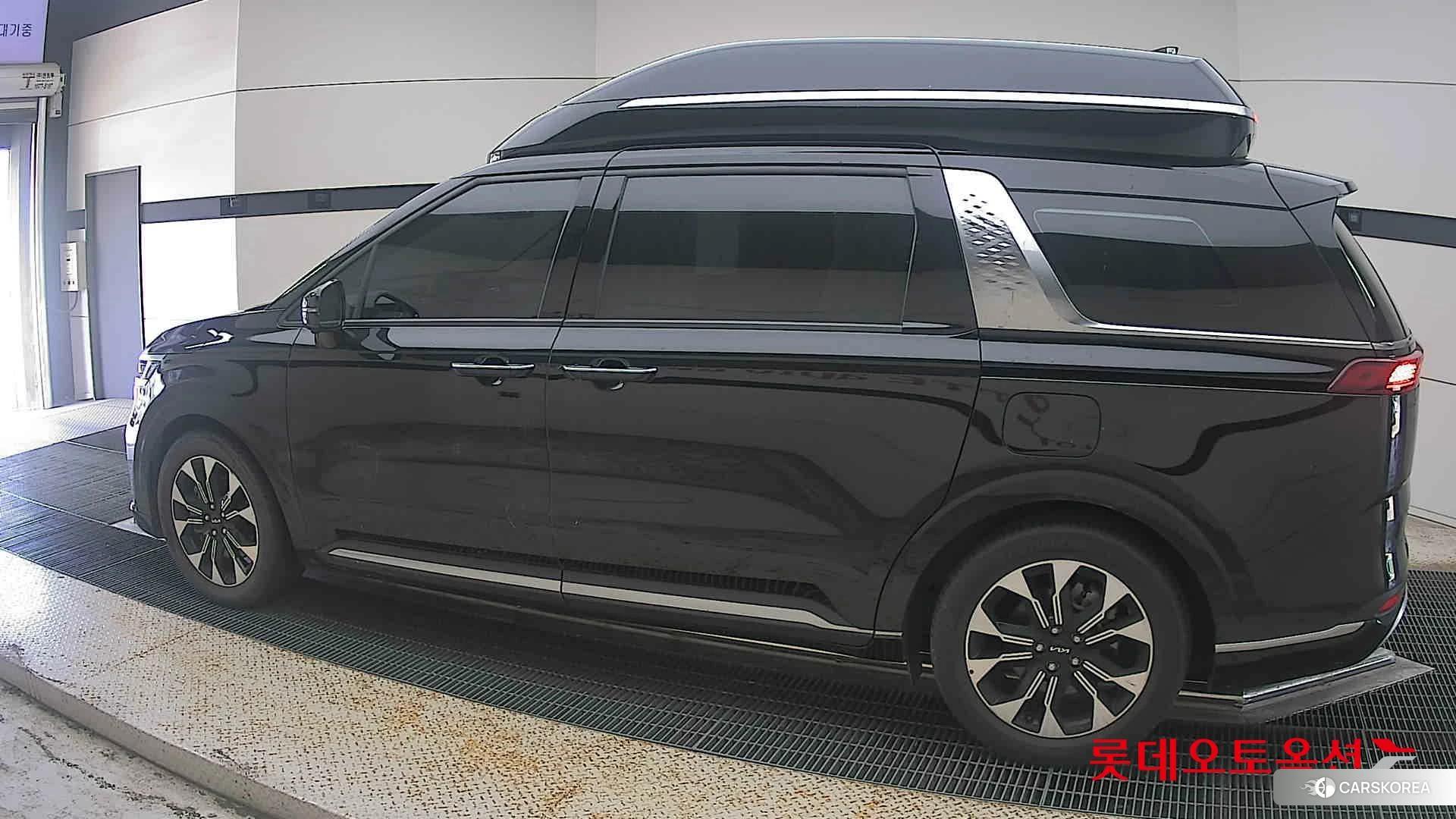 Kia Carnival Hairimujin 2023 Черный из Кореи, фото 2