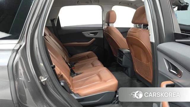 Audi Q7 (4M) 2021 Серый из Кореи, фото 2