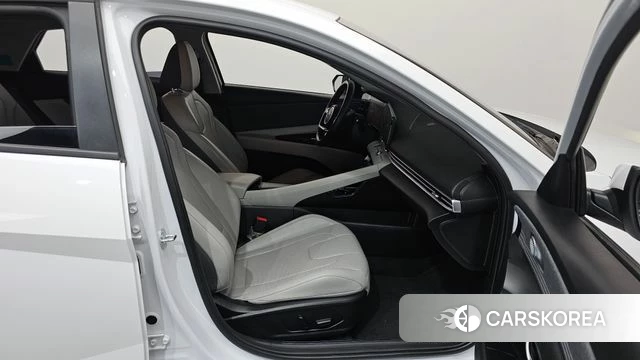 Hyundai Avante (CN7) 2023 Белый из Кореи, фото 2