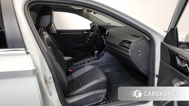 Volkswagen 7th Generation of Jetta 2020 Белый из Кореи, фото 2