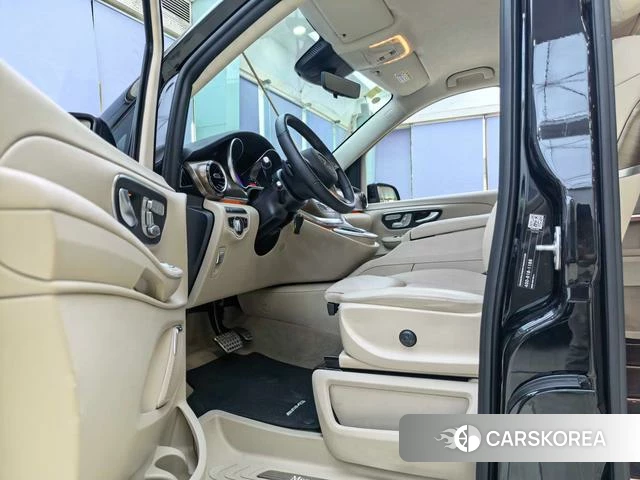 Mercedes-Benz V-class id 4221889 из Китая 2