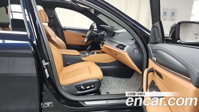 BMW 5 Series (G30) 2023 Черный из Кореи, фото 2