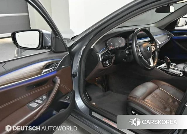 BMW 5 Series (G30) 2019 Серый из Кореи, фото 2