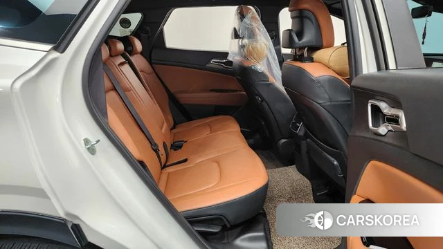 Kia Sportage 5th Generation 2022 Белый из Кореи, фото 2