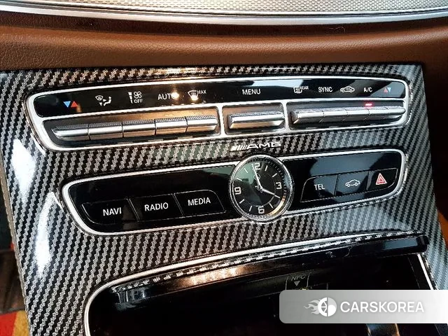 Mercedes-Benz E-Class W213 2019 Белый из Кореи, фото 2