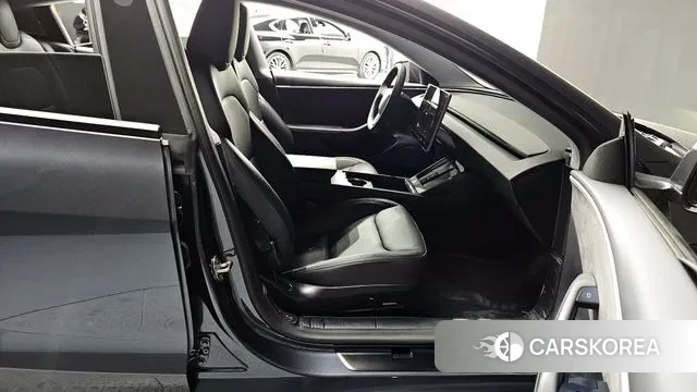 Tesla Model 3 2024 Серый из Кореи, фото 2