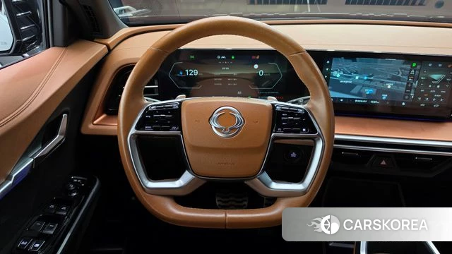 Ssangyong Torres EVX 2024 Черный из Кореи, фото 2