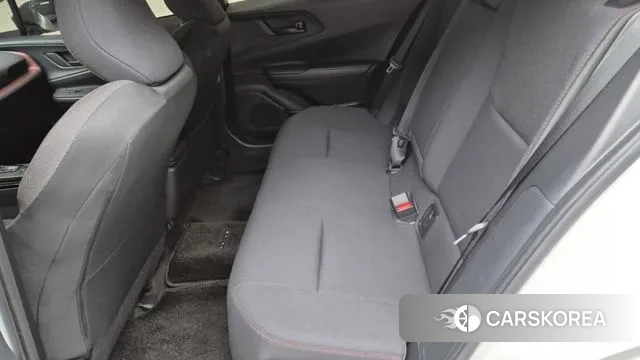 Toyota Prius 5th Generation 2023 Белый из Кореи, фото 2