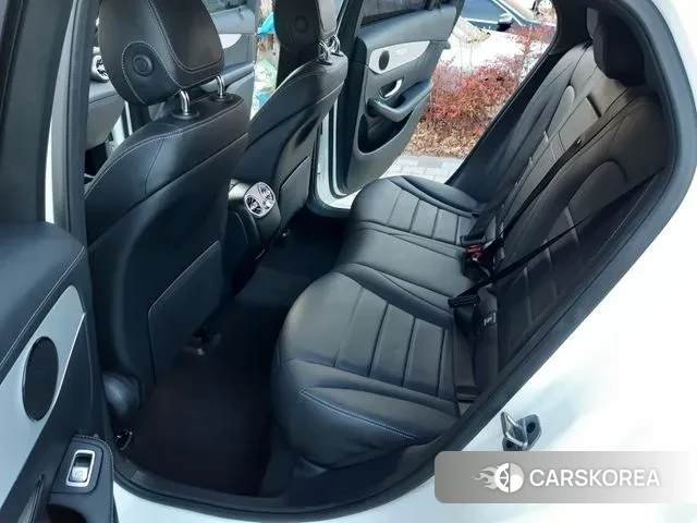 Mercedes-Benz GLC-Class X253 2023 Белый из Кореи, фото 2