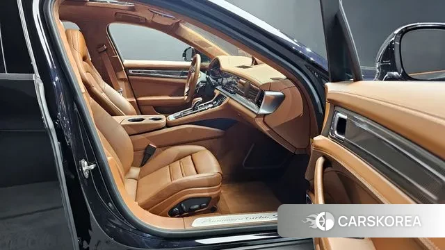 Porsche Panamera (971) 2022 Черный из Кореи, фото 2