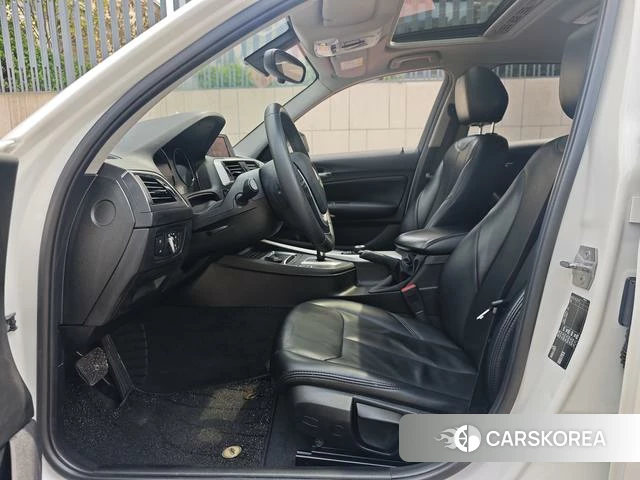 BMW 1 series (imported) 2019 Белый из Китая, фото 2