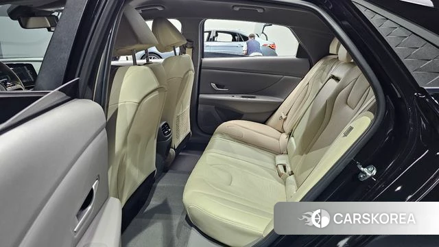 Hyundai The New Avante (CN7) 2024 Черный из Кореи, фото 2