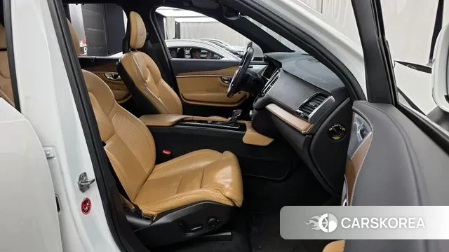 Volvo XC90 second Generation 2020 Белый из Кореи, фото 2