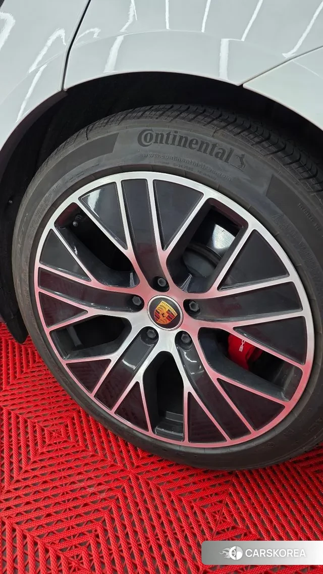 Porsche Taycan 2021 Белый из Кореи, фото 2