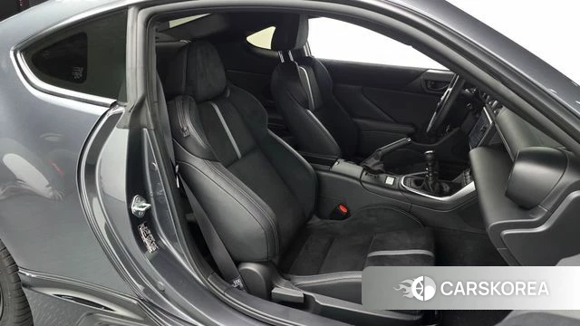 Toyota GR86 2024 Серый из Кореи, фото 2