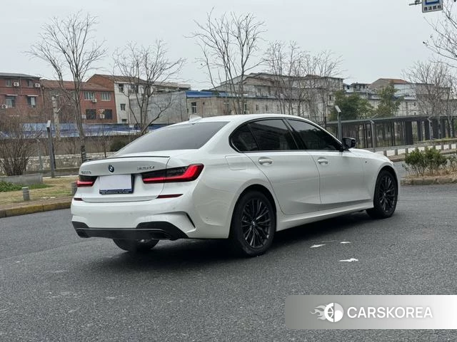 BMW 3 series 2022 Белый из Китая, фото 2