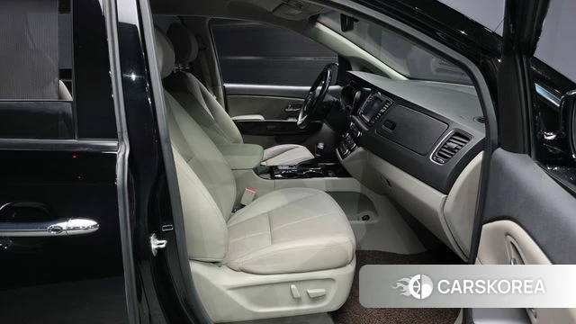 Kia The New Carnival 2018 Черный из Кореи, фото 2