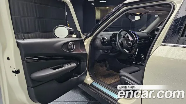 Mini Cooper Clubman 2021 Жемчужный двухцветный из Кореи, фото 2