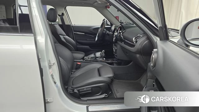 Mini Cooper Clubman 2022 Серебряный из Кореи, фото 2