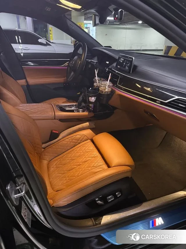 BMW 7 Series (G11) id 3042279 из Кореи 2