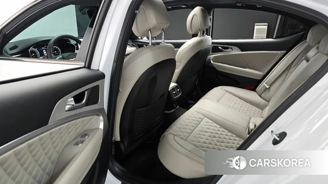 Genesis The New G70 2021 Белый из Кореи, фото 2
