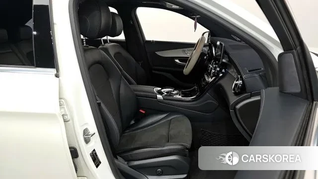 Mercedes-Benz GLC-Class X253 2018 Белый из Кореи, фото 2