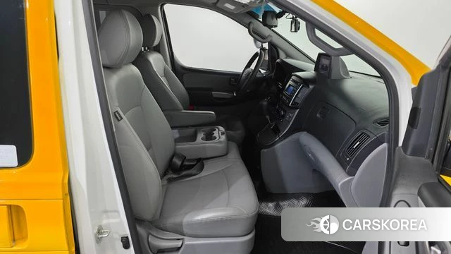 Hyundai The New Grand Starex 2019 Желтый из Кореи, фото 2