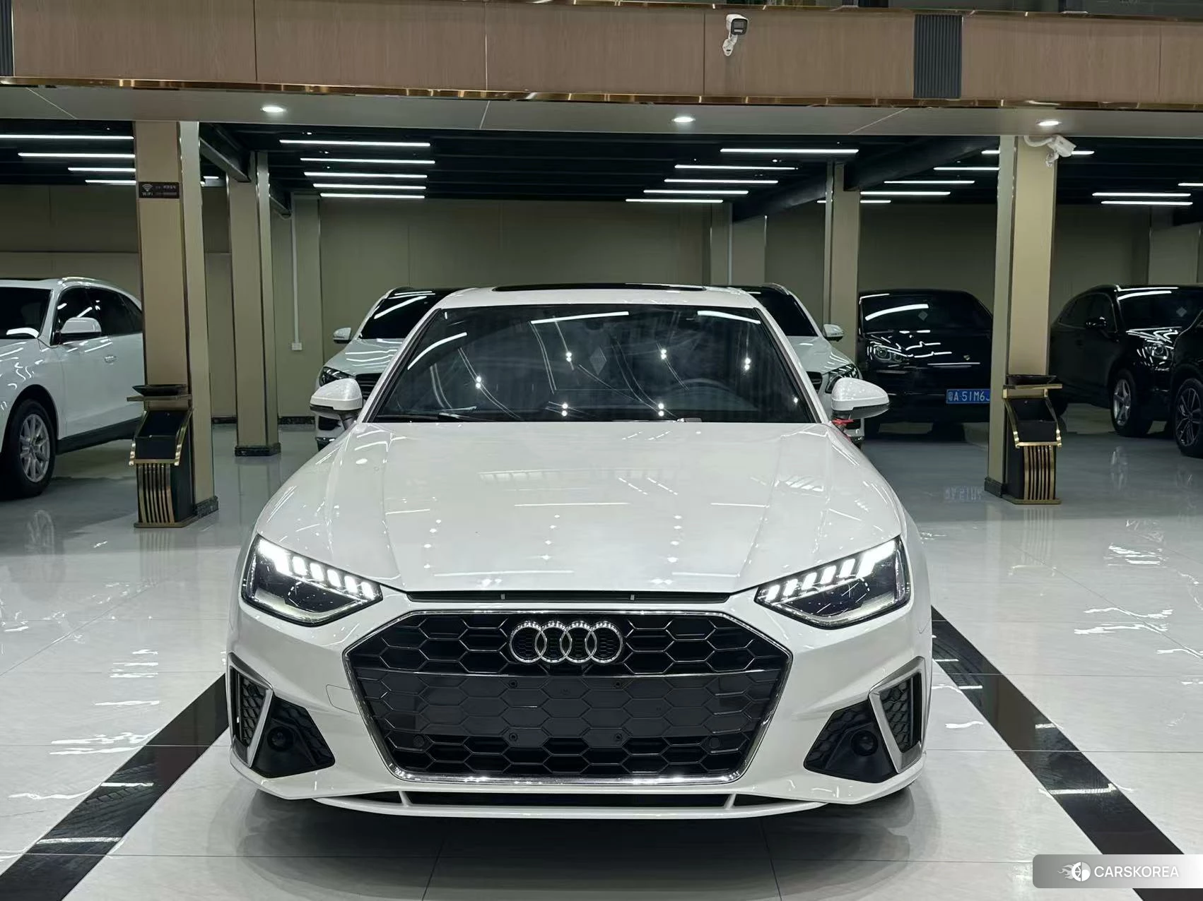 Audi A4L 2020 Белый из Китая, фото 2