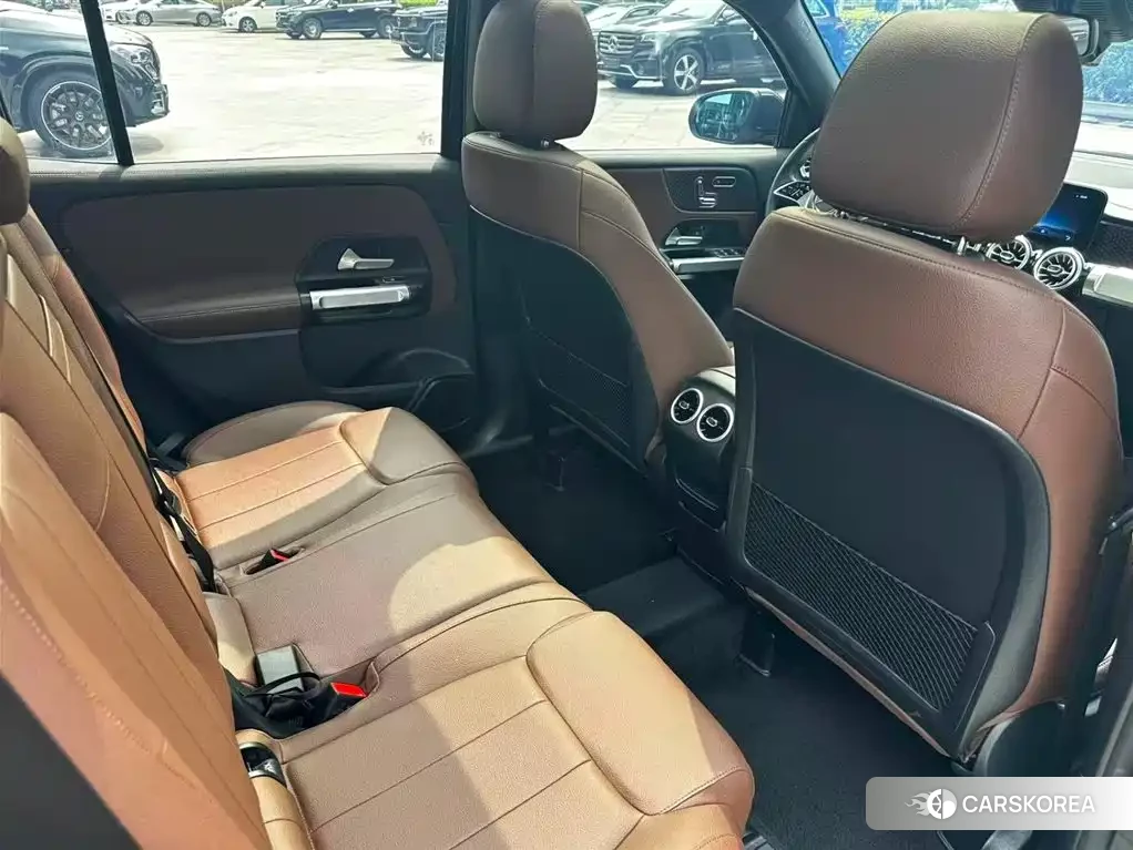 Mercedes-Benz GLB 2024 Черный из Китая, фото 2