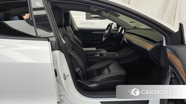 Tesla Model 3 2022 Белый из Кореи, фото 2