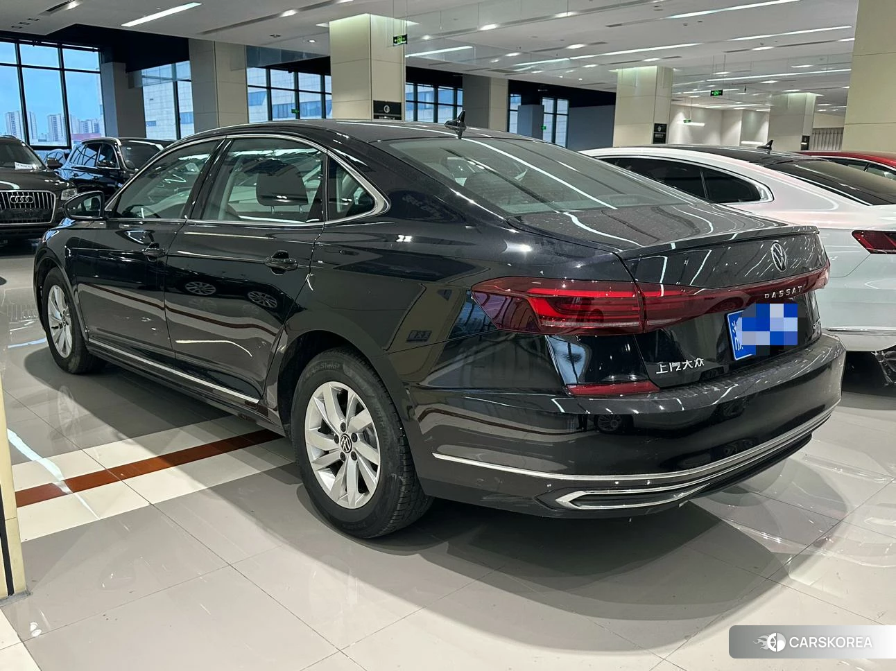 Volkswagen Passat 2023 Черный из Китая, фото 2