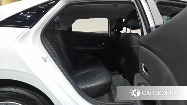 Hyundai Avante (CN7) 2021 Белый из Кореи, фото 2