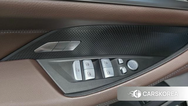 BMW 4 Series (G22) 2025 Белый из Кореи, фото 2