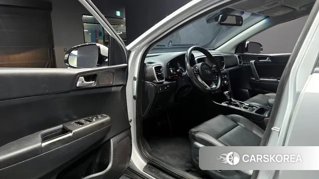 Kia Sportage The Bold 2021 Серебряный из Кореи, фото 2