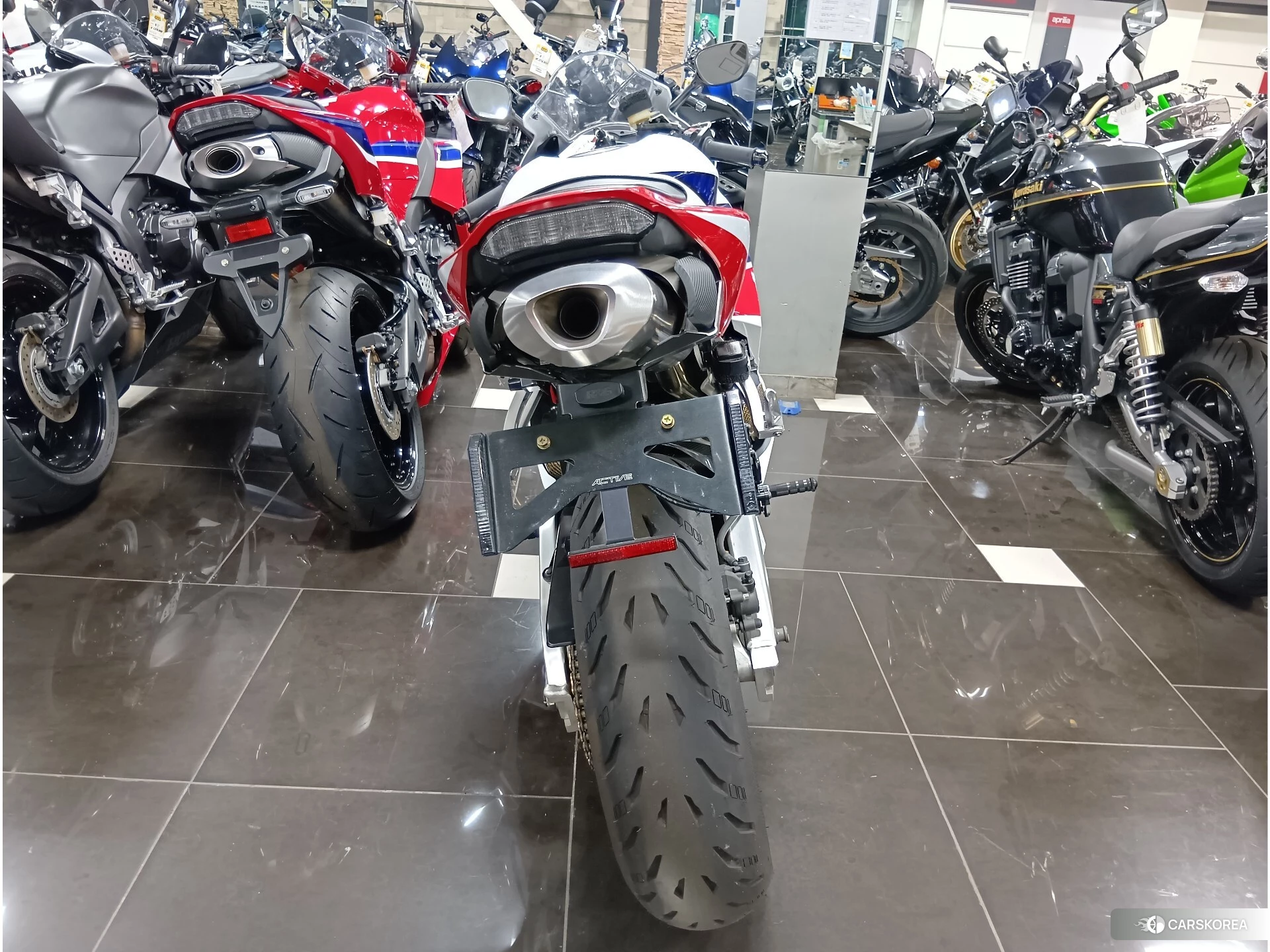 Проданный Honda CBR600RR id 3947845 из Японии, фото 3