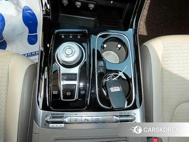 Kia Carnival 4th generation 2021 Белый из Кореи, фото 2