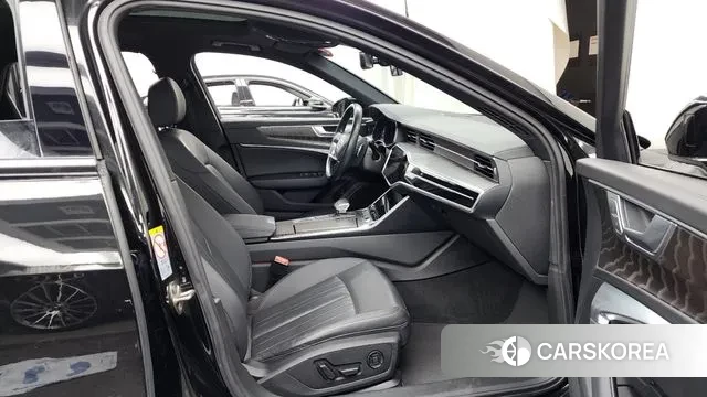 Audi A6 (C8) 2021 Черный из Кореи, фото 2