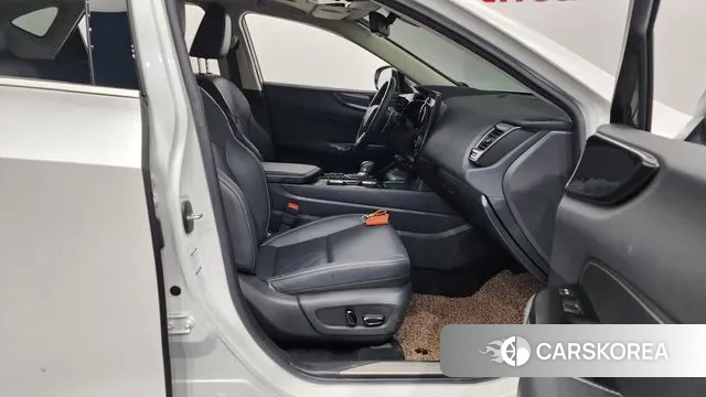 Lexus NX350h Second generation 2022 Белый из Кореи, фото 2