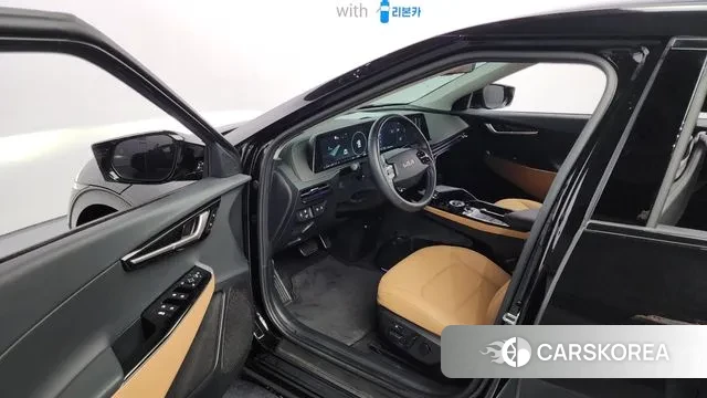 Kia EV6 2022 Черный из Кореи, фото 2