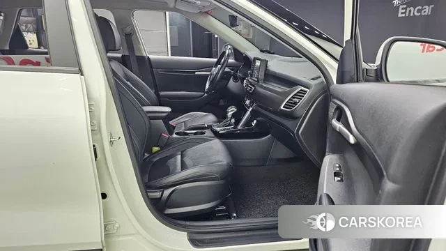 Kia Seltos 2021 Белый из Кореи, фото 2