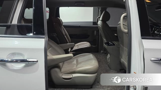 Kia All New Carnival 2018 Белый из Кореи, фото 2