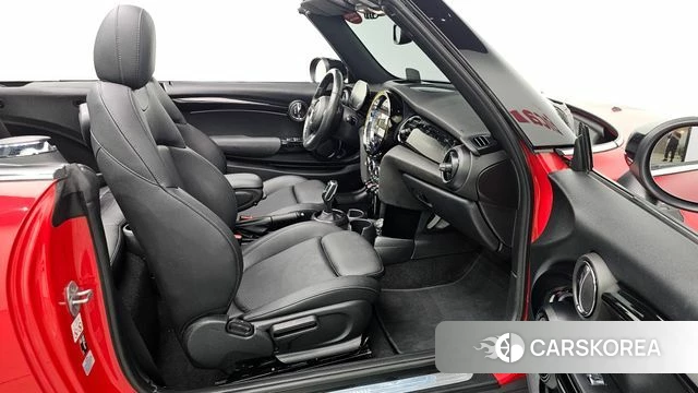 Mini Cooper Convertible 2024 Красный из Кореи, фото 2