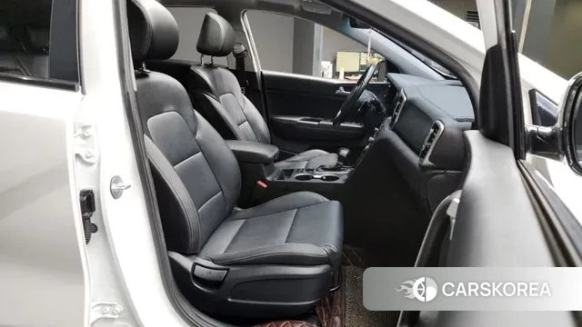 Kia Sportage 4th Generation 2018 Белый из Кореи, фото 2