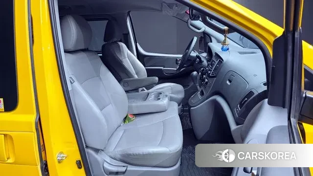 Hyundai The New Grand Starex 2018 Желтый из Кореи, фото 2